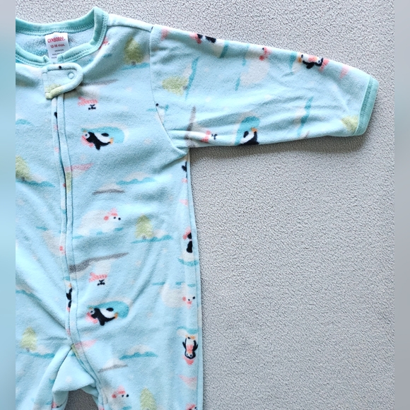 Gymboree | Winter Fleece Onesie Pajama - Picture 2 of 6